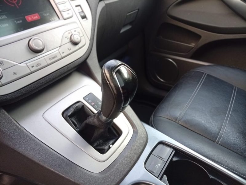 FORD KUGA 2.0 TDCI TITANIUM 2010