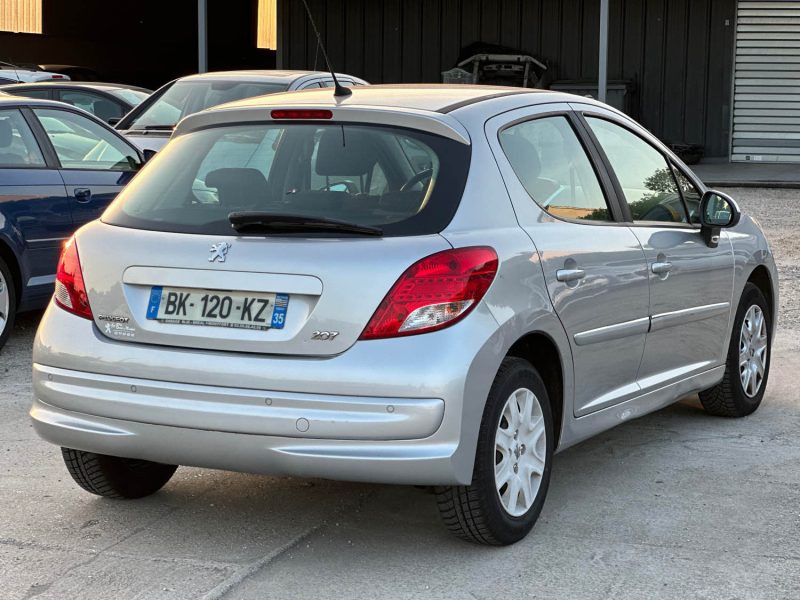 PEUGEOT 207 1.4 HDI 70CH ACCESS 2011