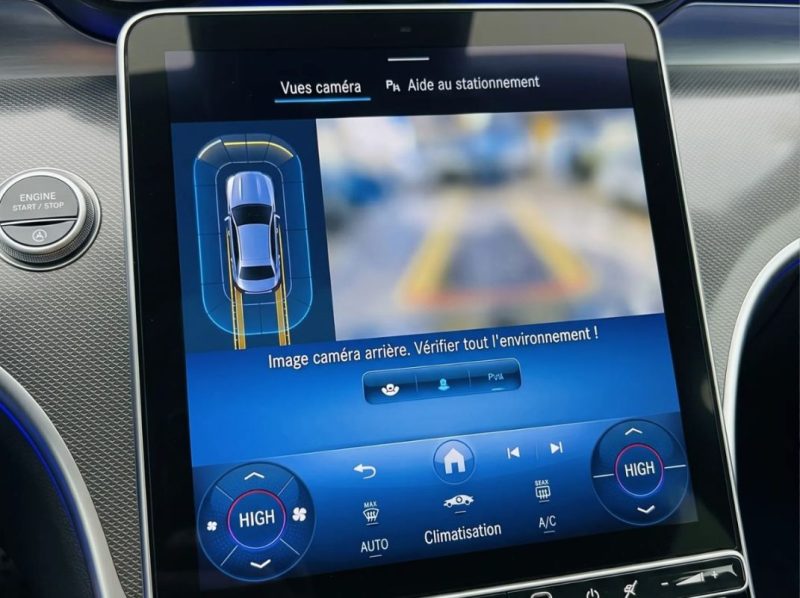 MERCEDES-BENZ C 220 D AMG LINE 2025