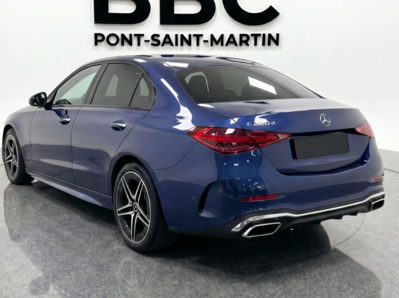 MERCEDES-BENZ C 220 D AMG LINE 2025