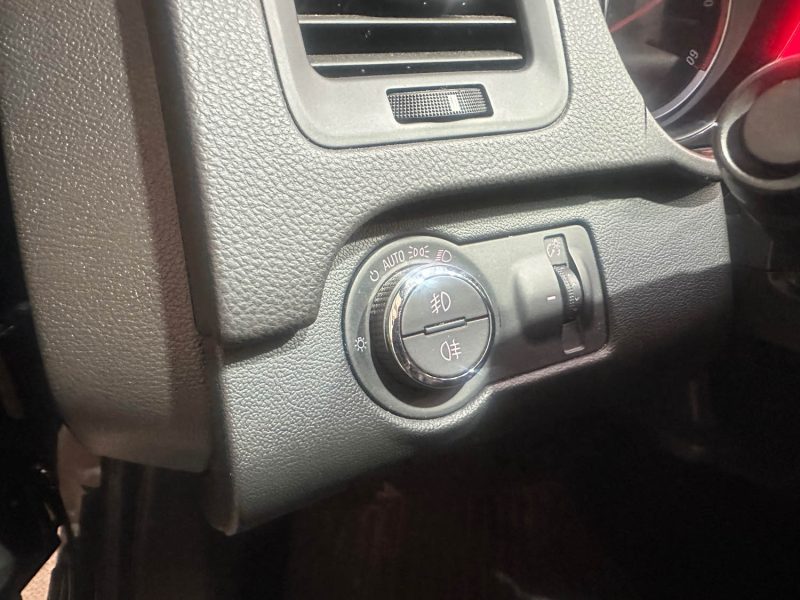 OPEL INSIGNIA 2.0 CDTI 130 EDITION 2012