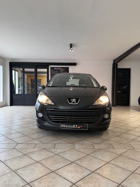 PEUGEOT 207 1.4i 75cv Urban Style - Embrayage Neuf - Distribution Neuve - Garantie 12 mois/15.000km