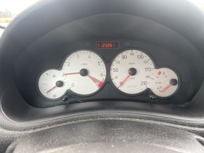 PEUGEOT 206 XT PACK 1.4E - 123000 Km - Contrôle technique OK