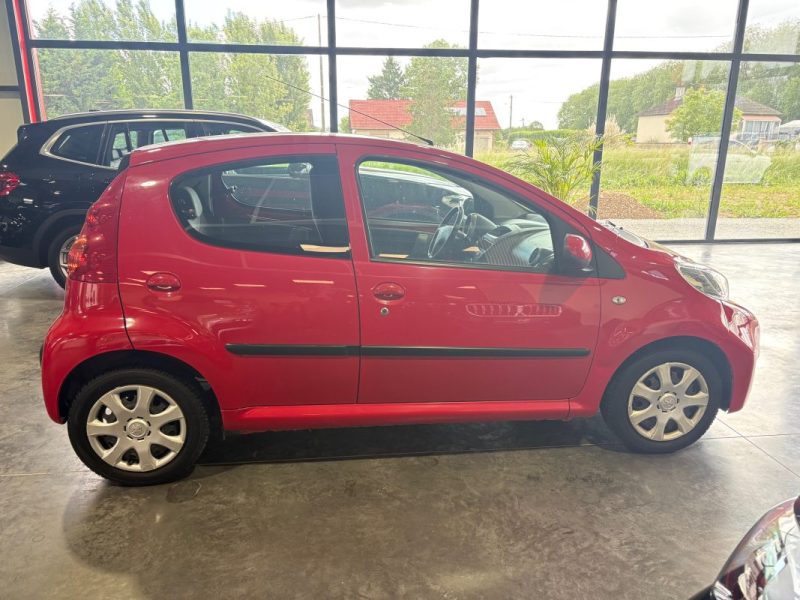 PEUGEOT 107  URBAN 3P