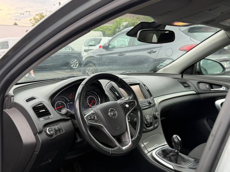 OPEL INSIGNIA ST 2.0 CDTI 140 EDITION 2014