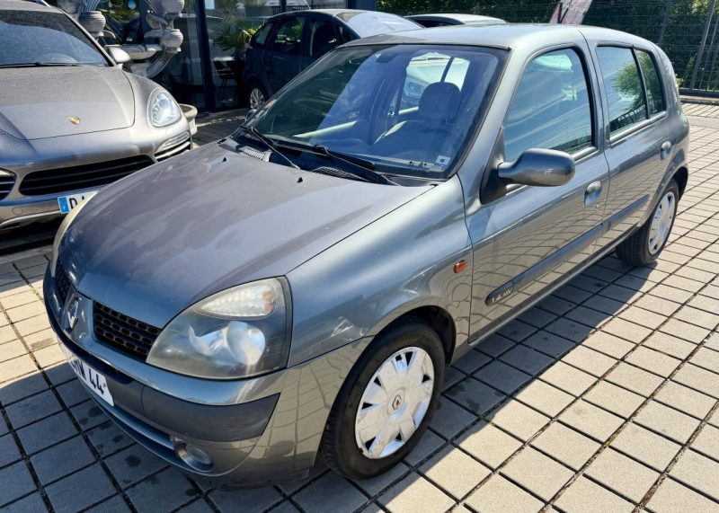 RENAULT CLIO EXPRESSION 1.4 16V BVA PROACTIVE 2002