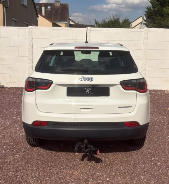 Jeep Compass 1.4 Multi Air 140 Sport 4X2 (Entretien Complet / Attelage)