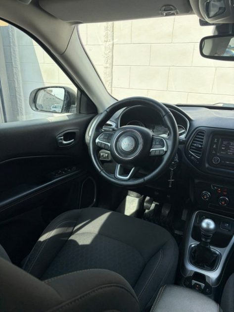Jeep Compass 1.4 Multi Air 140 Sport 4X2 (Entretien Complet / Attelage)