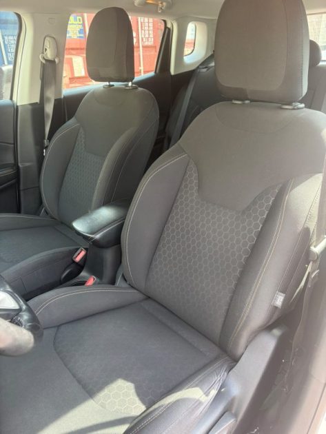 Jeep Compass 1.4 Multi Air 140 Sport 4X2 (Entretien Complet / Attelage)
