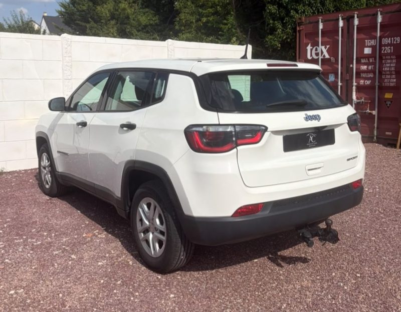 Jeep Compass 1.4 Multi Air 140 Sport 4X2 (Entretien Complet / Attelage)