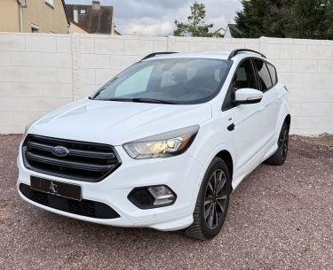 Ford Kuga 2.0 tdci 150ch ST Line Start And Stop 4X2 (Caméra de Recul | Attelage)