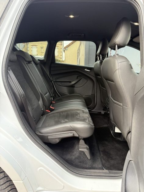 Ford Kuga 2.0 tdci 150ch ST Line Start And Stop 4X2 (Caméra de Recul | Attelage)