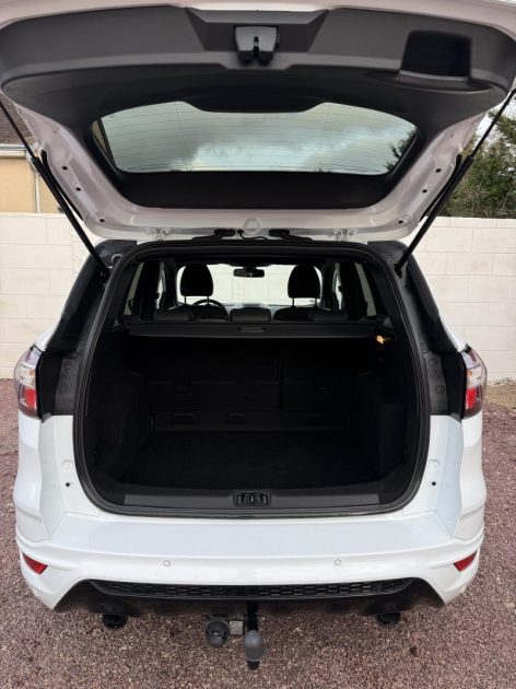 Ford Kuga 2.0 tdci 150ch ST Line Start And Stop 4X2 (Caméra de Recul | Attelage)