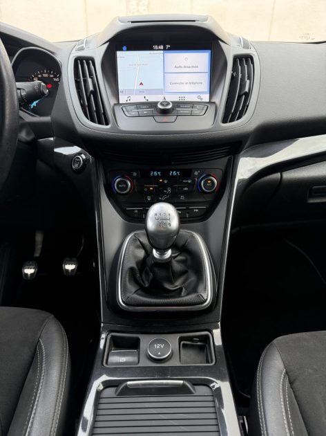 Ford Kuga 2.0 tdci 150ch ST Line Start And Stop 4X2 (Caméra de Recul | Attelage)
