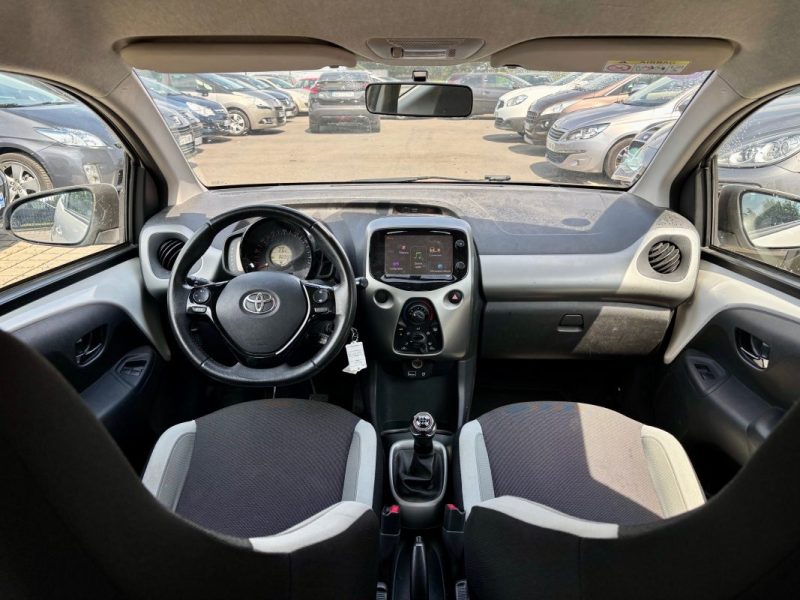 TOYOTA AYGO II 1.0 VVTI X-PLAY 