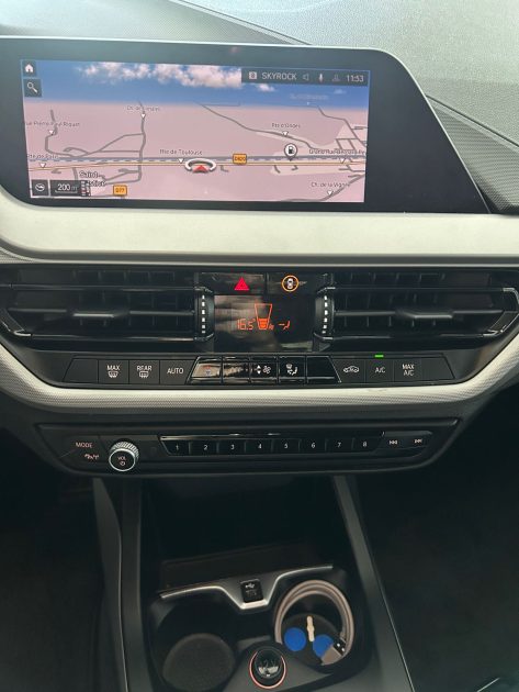 BMW 116DA BUSINESS DESIGN DKG7 CARPLAY / CAMERA