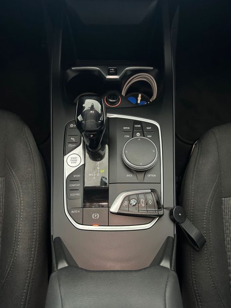 BMW 116DA BUSINESS DESIGN DKG7 CARPLAY / CAMERA
