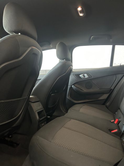 BMW 116DA BUSINESS DESIGN DKG7 CARPLAY / CAMERA