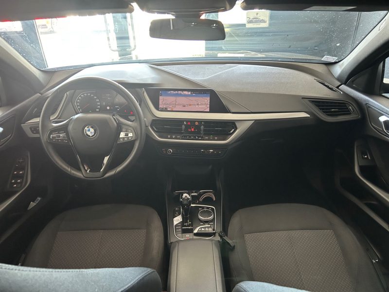 BMW 116DA BUSINESS DESIGN DKG7 CARPLAY / CAMERA