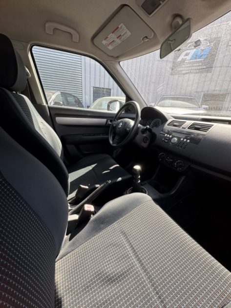 SUZUKI SWIFT 1.3 VVT GLX 2005 GARANTIE 