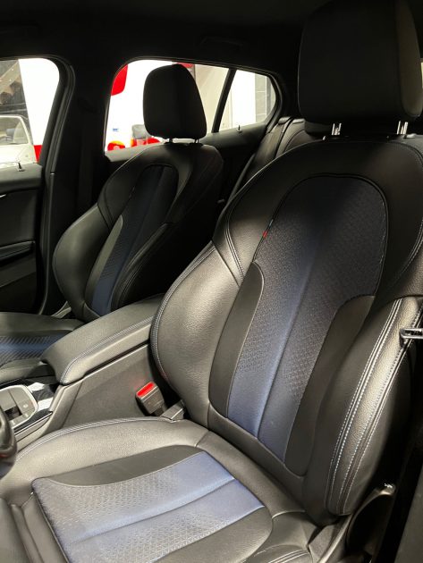BMW SÉRIE 1 18d PACK M 2.0 150ch ( 1ERE MAIN, CAMÉRA DE RECUL, CARPLAY, LED D’AMBIANCE) ⭐️⭐️⭐️⭐️⭐️