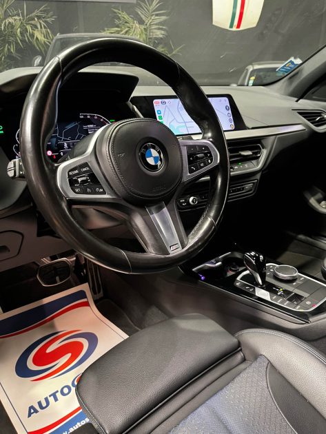 BMW SÉRIE 1 18d PACK M 2.0 150ch ( 1ERE MAIN, CAMÉRA DE RECUL, CARPLAY, LED D’AMBIANCE) ⭐️⭐️⭐️⭐️⭐️