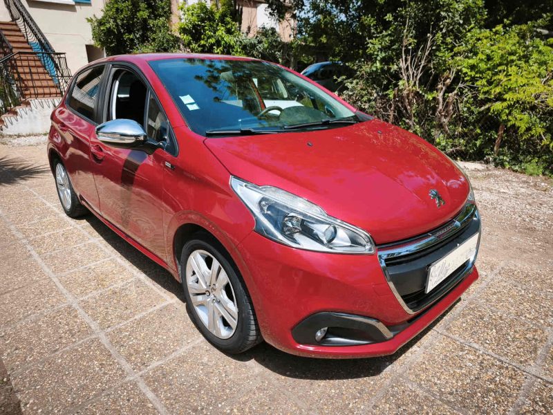 PEUGEOT 208  1.2 VTI 82 STYLE 2017