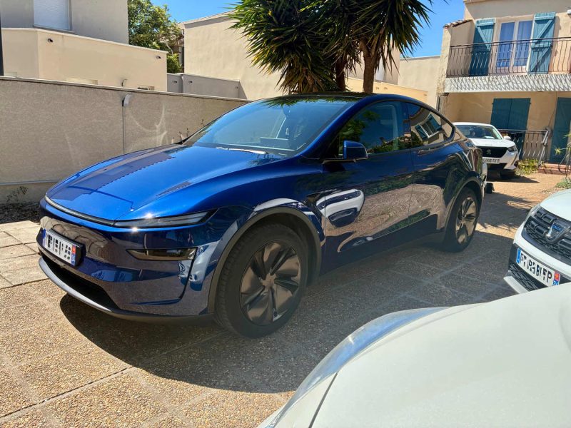 TESLA MODEL Y PREMIUM PROPULSION LR 2025