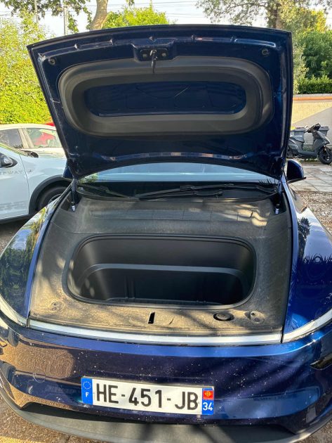 TESLA MODEL Y PREMIUM PROPULSION LR 2025