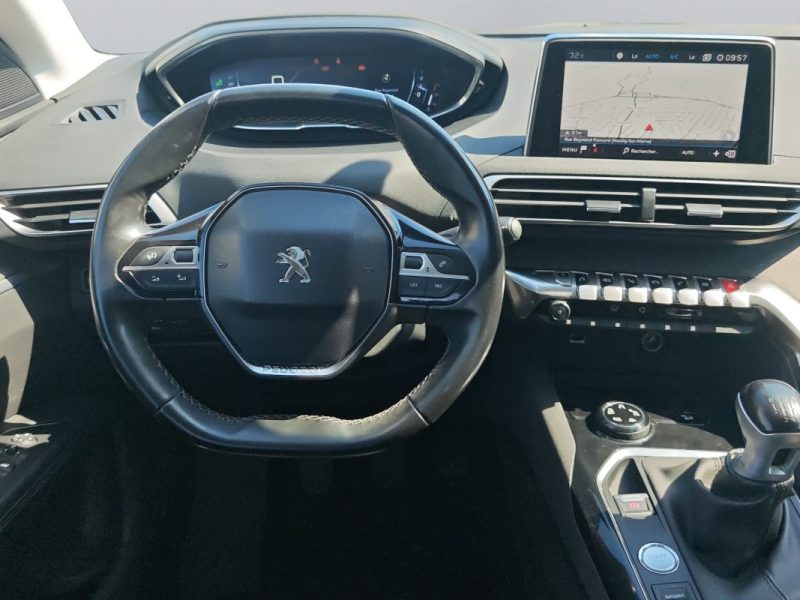 PEUGEOT 5008 II 1.2 PURETECH 130 S&S ALLURE 