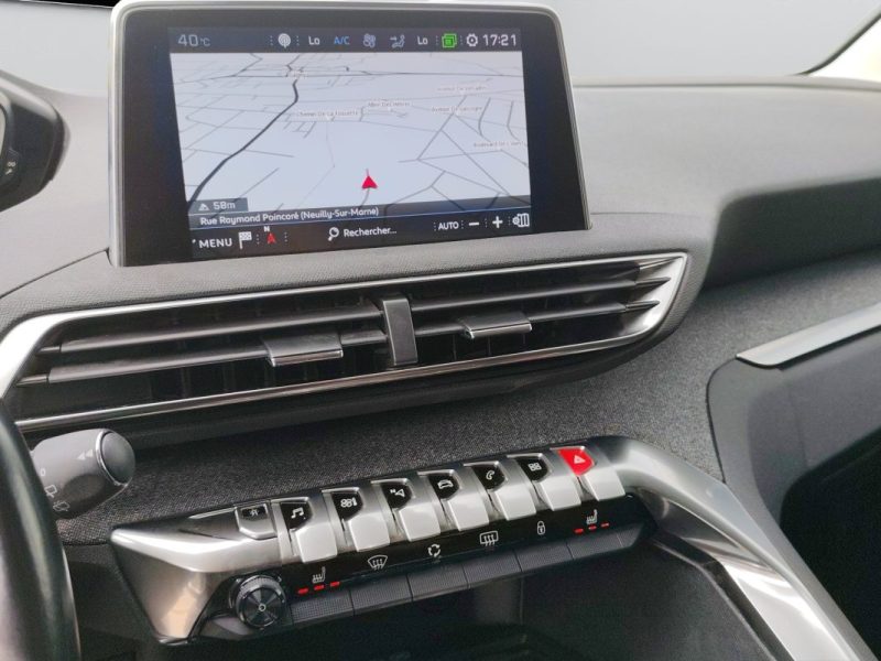 PEUGEOT 3008 II 1.2 PURETECH 130 S&S ALLURE BUSINESS EAT8