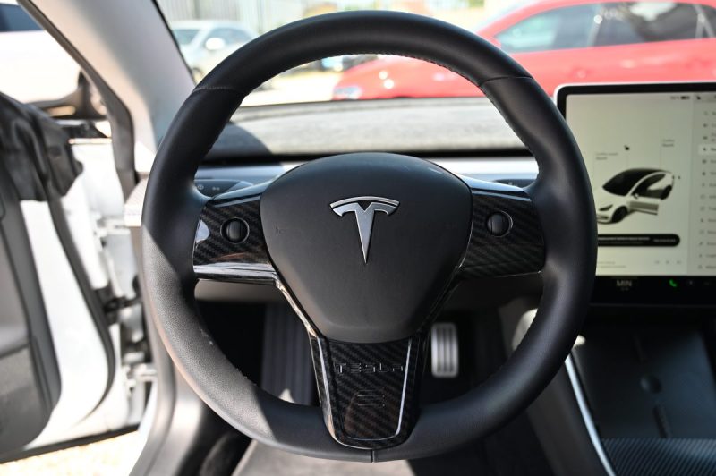 TESLA MODEL 3 PERFORMANCE DUAL MOTOR AWD 483CH 10/2019