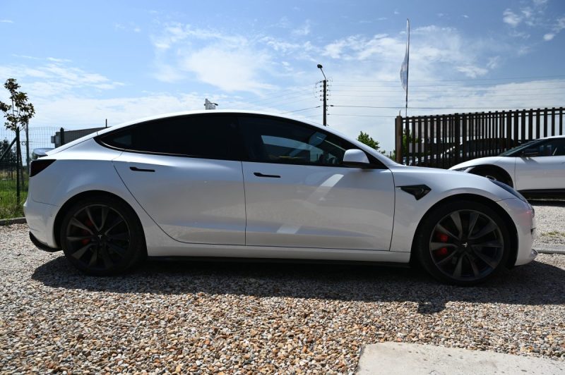 TESLA MODEL 3 PERFORMANCE DUAL MOTOR AWD 483CH 10/2019