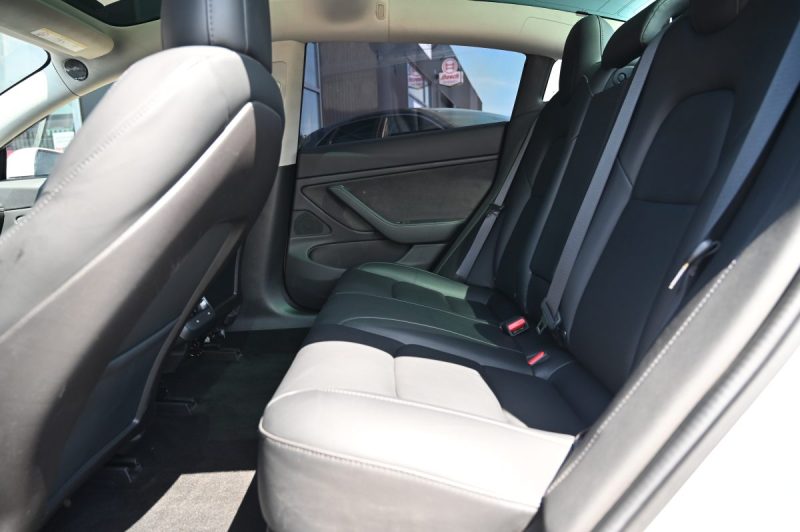 TESLA MODEL 3 PERFORMANCE DUAL MOTOR AWD 483CH 10/2019
