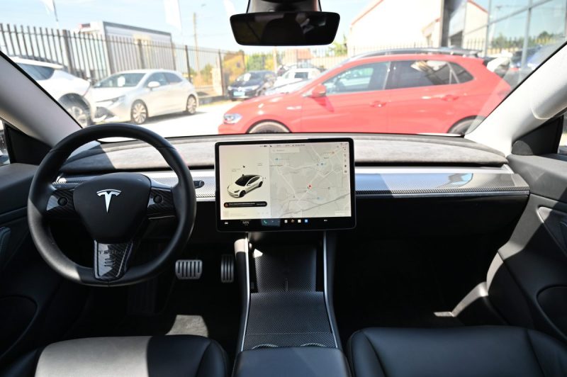 TESLA MODEL 3 PERFORMANCE DUAL MOTOR AWD 483CH 10/2019