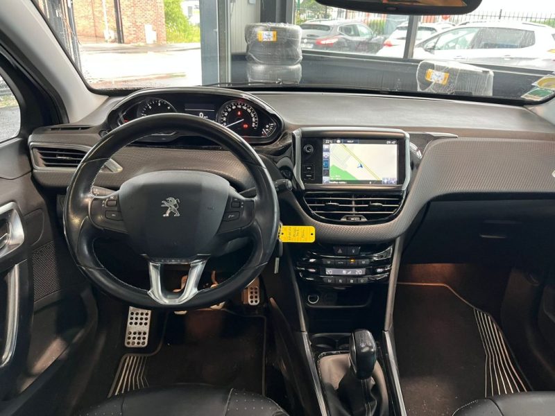 🚗 PEUGEOT 2008 1.6 e-HDI 92ch ⚙️ FÉLINE ☀️ Toit panoramique ♨️ Sièges chauffants 📡 Radar de recul