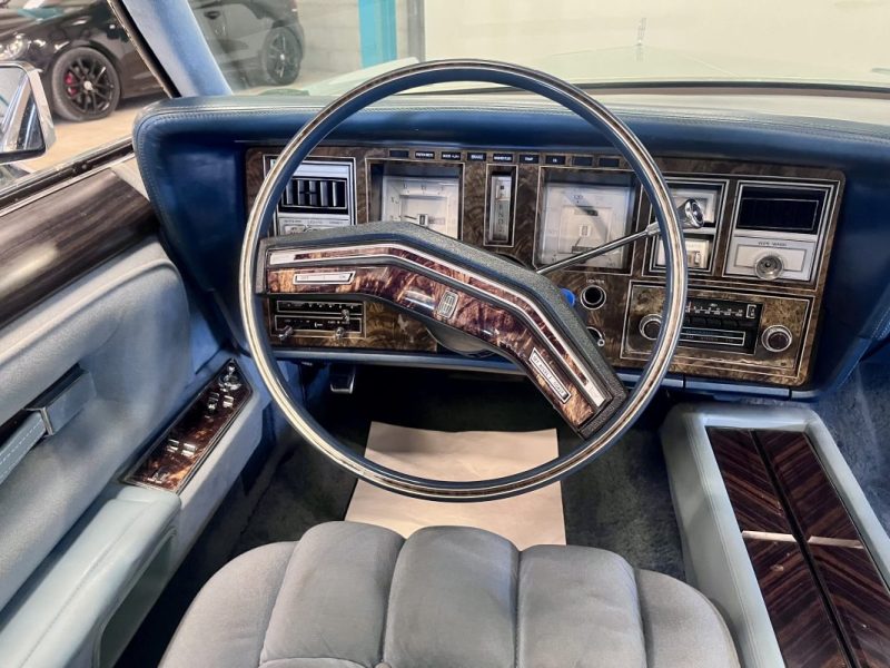 LINCOLN  Continental Mark V Diamond Blue Jubilée Edition 7.5 V8 210CH BVA de 1978