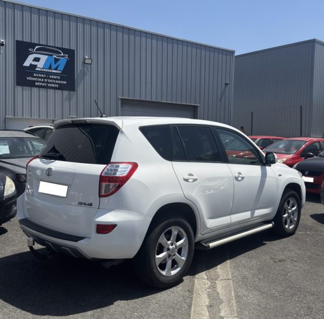 TOYOTA RAV4 150 D-CAT 150 CV CLEAN POWER BVA 2011 GARANTIE 