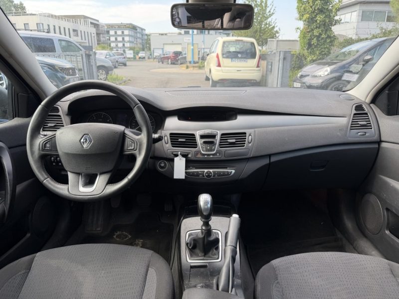 RENAULT LAGUNA III 2.0 DCI 130 EXPRESSION