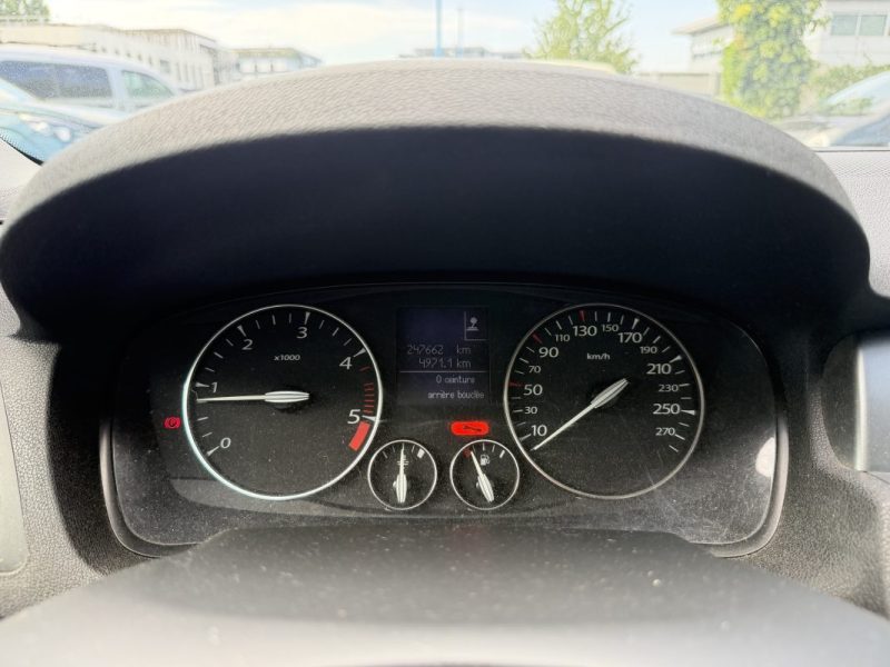 RENAULT LAGUNA III 2.0 DCI 130 EXPRESSION