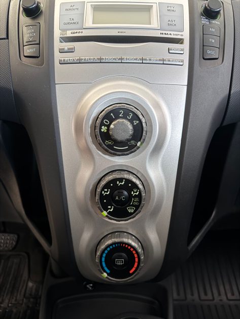 Toyota Yaris 2008 – Garantie 12 mois ou 15 000 km – Révision faite – CT OK