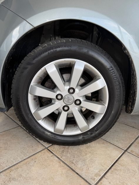 Toyota Yaris 2008 – Garantie 12 mois ou 15 000 km – Révision faite – CT OK