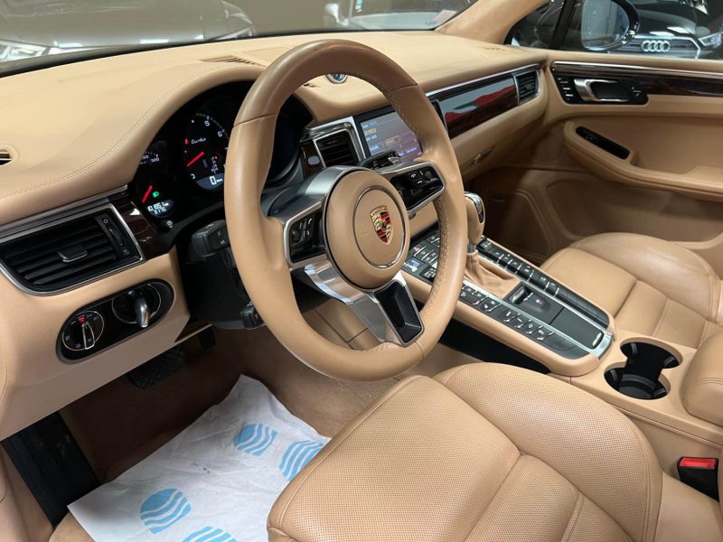 MAGNIFIQUE PORSCHE MACAN TURBO 400CH (FULL SUIVI D’ENTRETIEN PORSCHE, ATTELAGE, TOIT OUVRANT)⭐️⭐️⭐️⭐