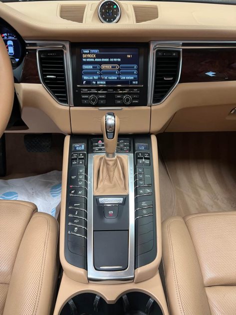 MAGNIFIQUE PORSCHE MACAN TURBO 400CH (FULL SUIVI D’ENTRETIEN PORSCHE, ATTELAGE, TOIT OUVRANT)⭐️⭐️⭐️⭐