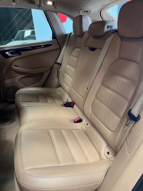 MAGNIFIQUE PORSCHE MACAN TURBO 400CH (FULL SUIVI D’ENTRETIEN PORSCHE, ATTELAGE, TOIT OUVRANT)⭐️⭐️⭐️⭐