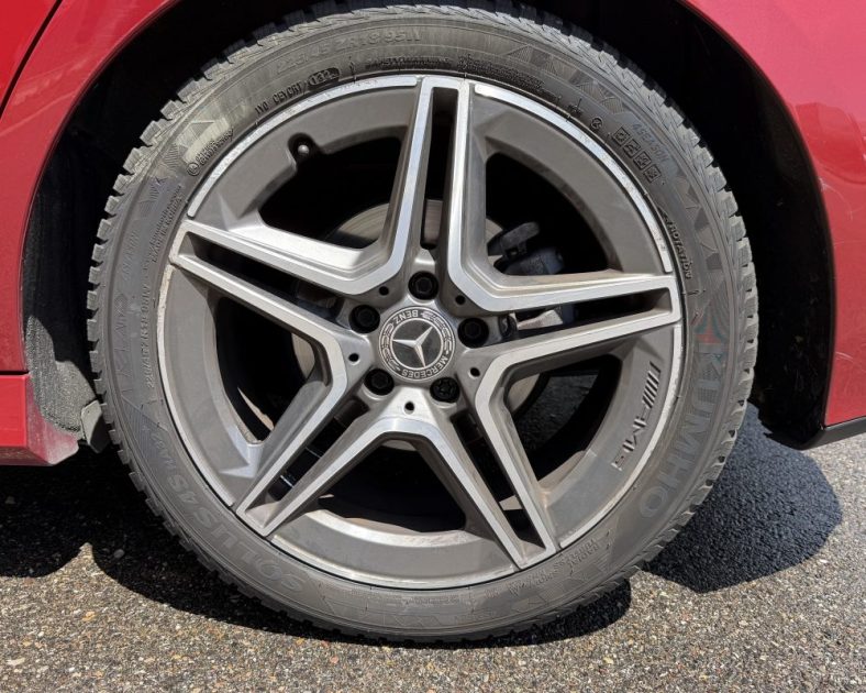 MERCEDES CLASSE A 180  - Pack AMG LINE - Boite Auto - Caméra - ENTRETIEN COMPLET
