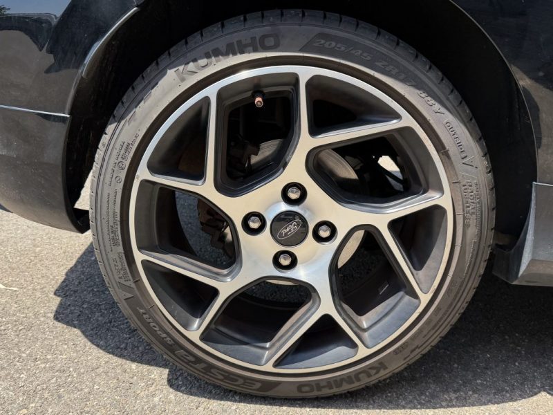 FORD FIESTA 1.5 ECOBOOST 200 ch ST PACK - Entretien complet FORD - Siège chauffant - GARANTIE 6 mois