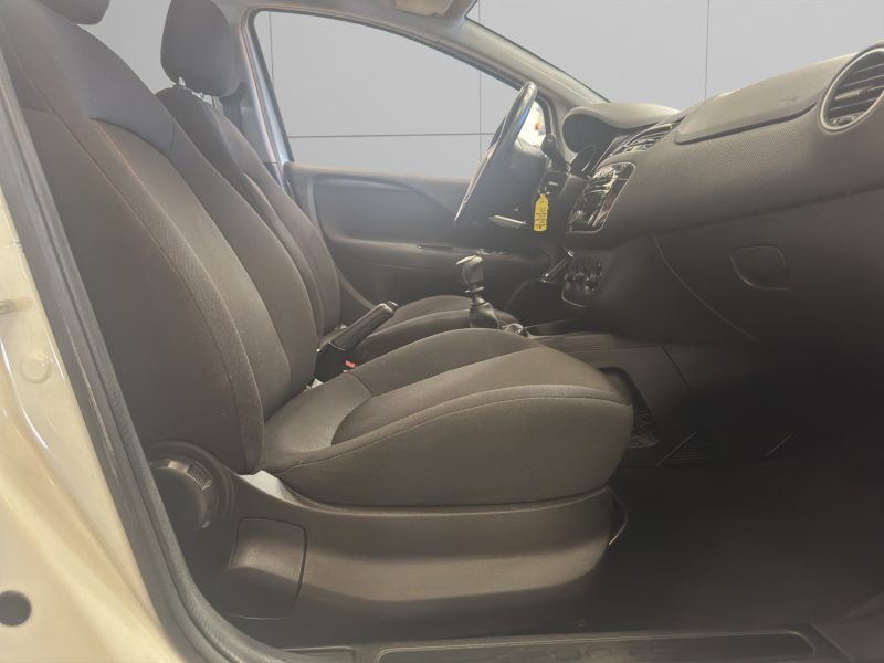 FIAT PUNTO 1.2 69 CV .