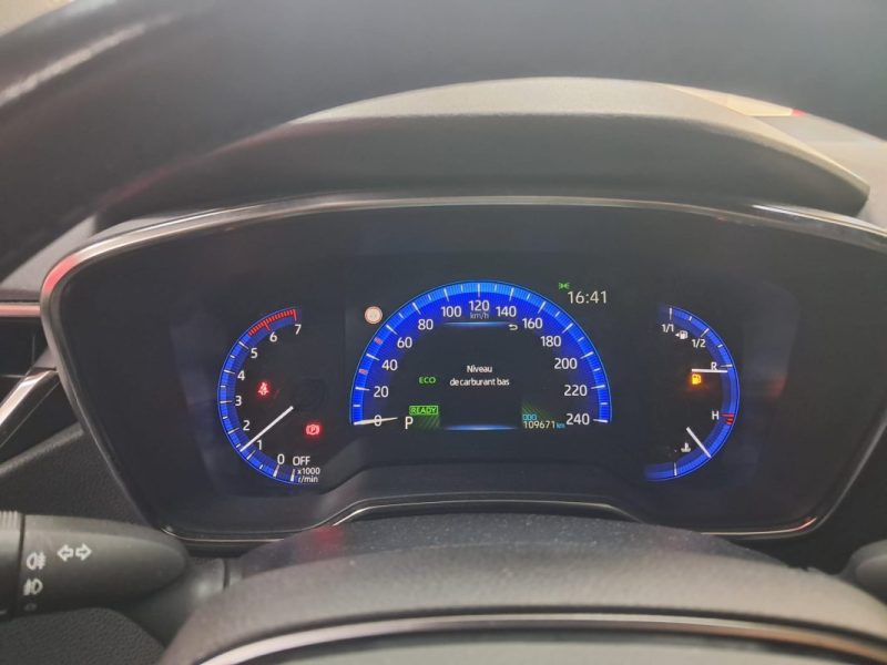 TOYOTA COROLLA BERLINE HYBRIDE 1.8 DYNAMIC BUSINESS 122cv/1 ERE MAIN/TVA RECUPERABLE