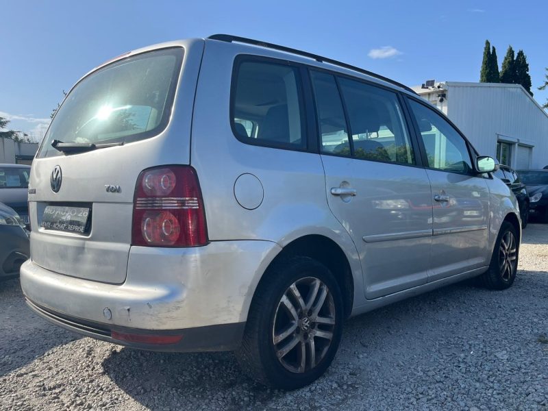 Volkswagen Touran 1.9 TDI 105 Ch 7 Place 